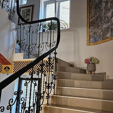 Vansvel Boutique 7 *