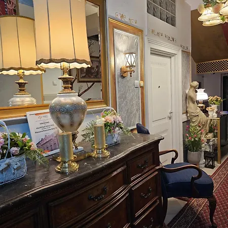 Vansvel Boutique 7 * Белград