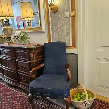 Апартаменты Vansvel Boutique 7